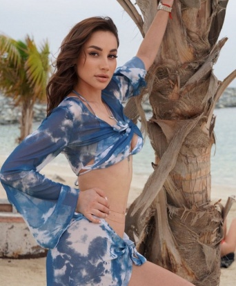 Проститутка Мая